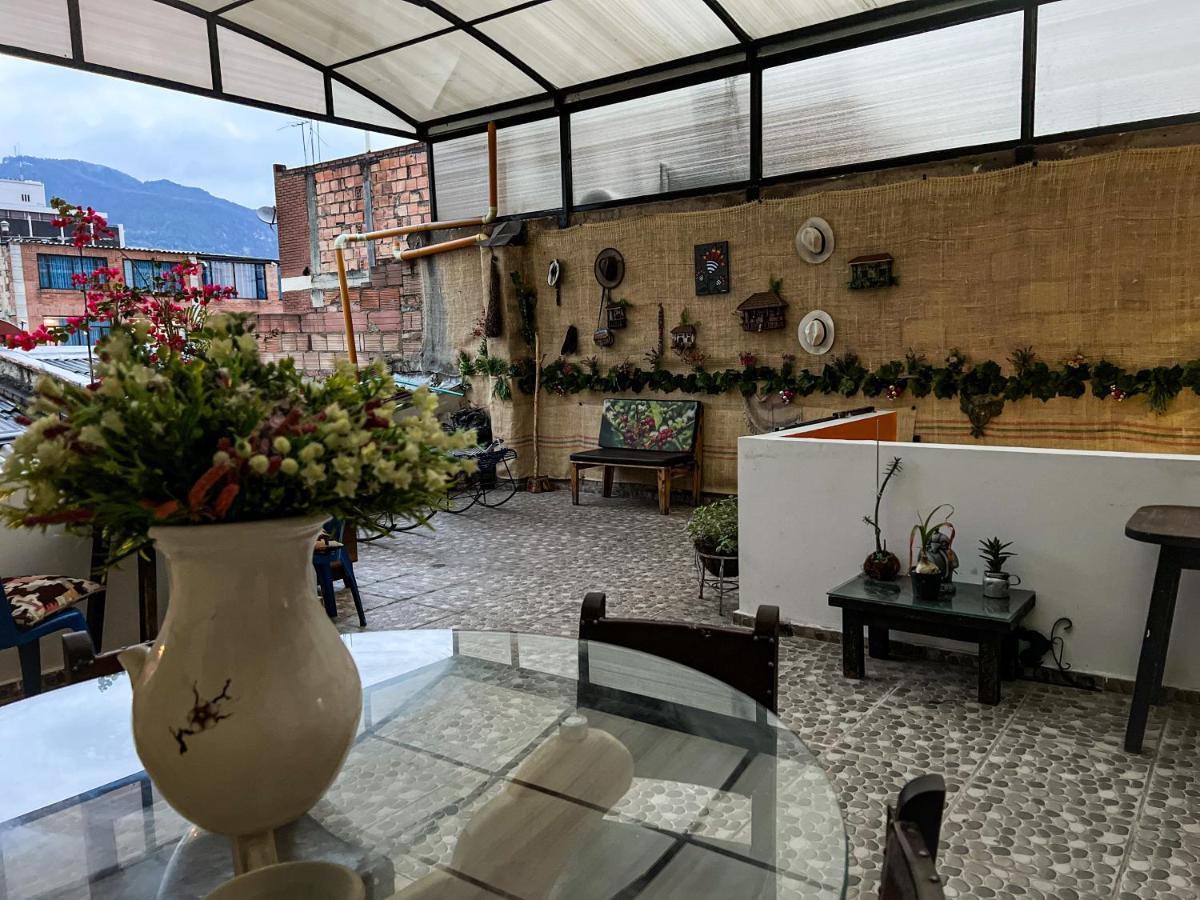 Hostal Casa Del Cafe Bogota Exterior photo