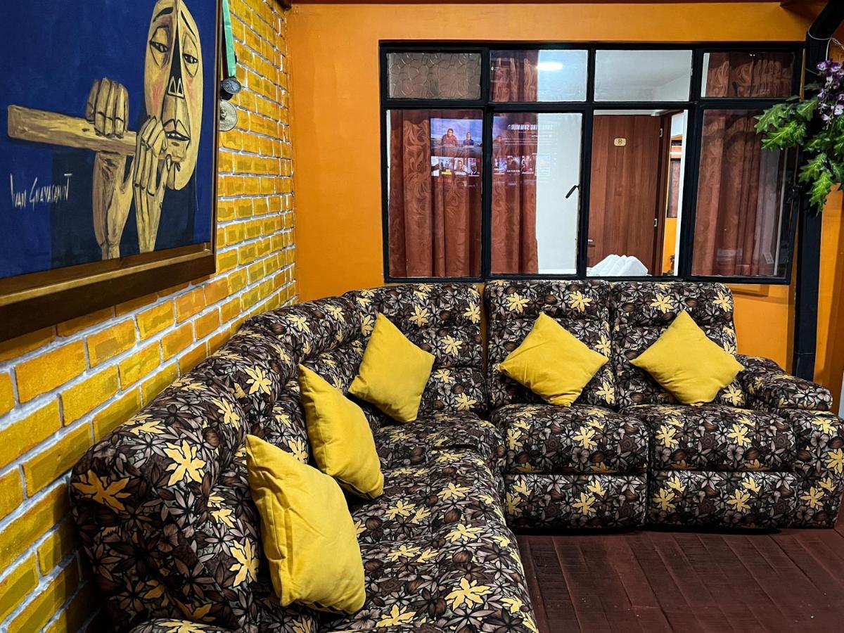 Hostal Casa Del Cafe Bogota Exterior photo